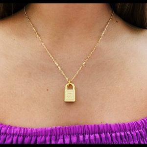 chanel lock necklace